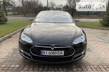 Хетчбек Tesla Model S 2014 в Пирятині