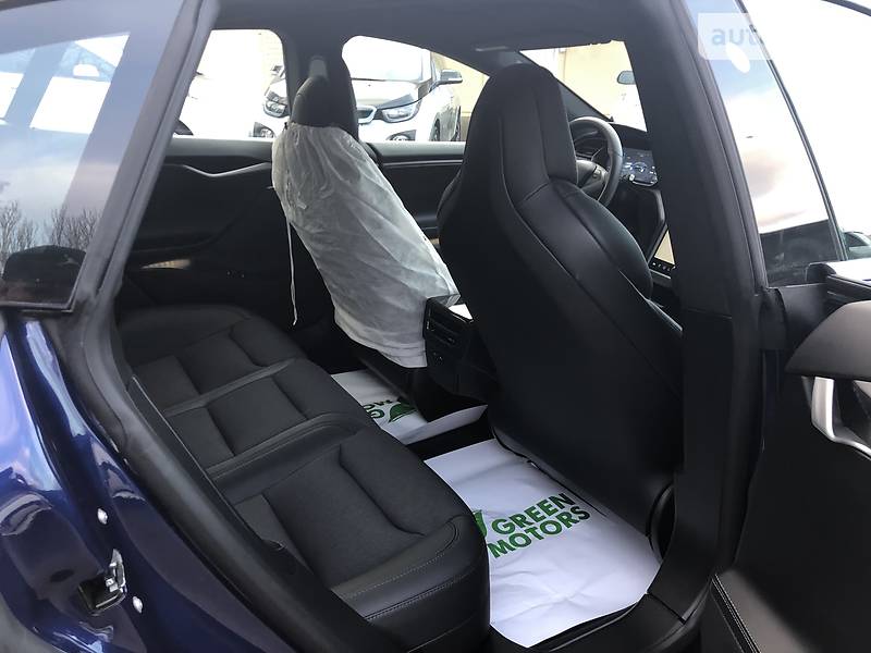 Седан Tesla Model S 2018 в Одессе