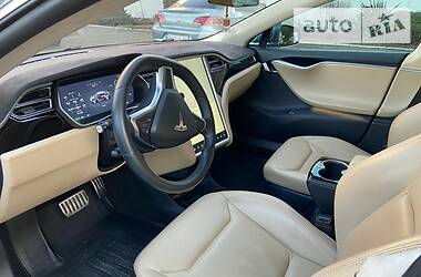 Лифтбек Tesla Model S 2016 в 