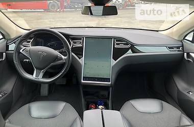 Ліфтбек Tesla Model S 2015 в 