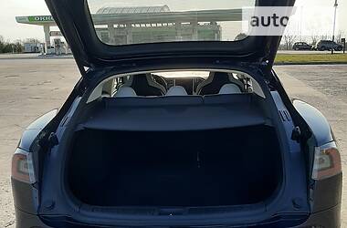 Лифтбек Tesla Model S 2013 в Городке