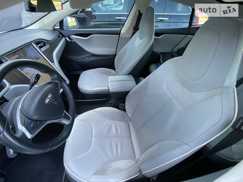 Хетчбек Tesla Model S 2013 в Луцьку