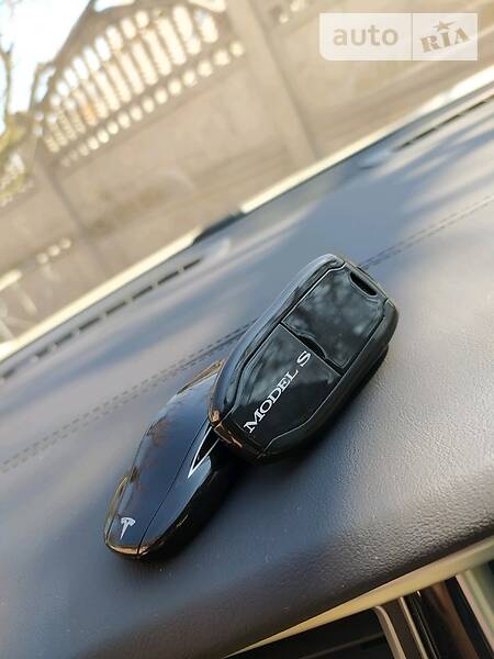 Седан Tesla Model S 2016 в Житомирі фото 61 Седан Tesla Model S 2016 в Житомирі