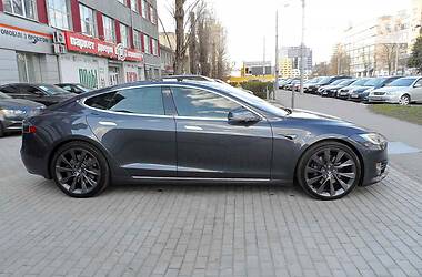 Седан Tesla Model S 2018 в Харькове