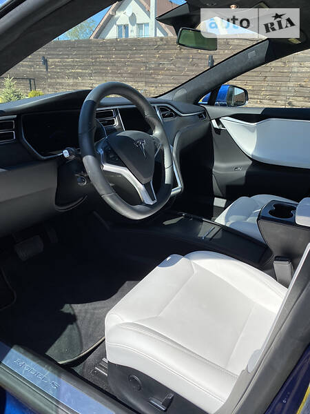 Ліфтбек Tesla Model S 2017 в Житомирі фото 15 Ліфтбек Tesla Model S 2017 в Житомирі