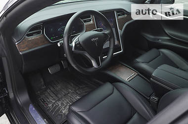 Лифтбек Tesla Model S 2018 в Киеве