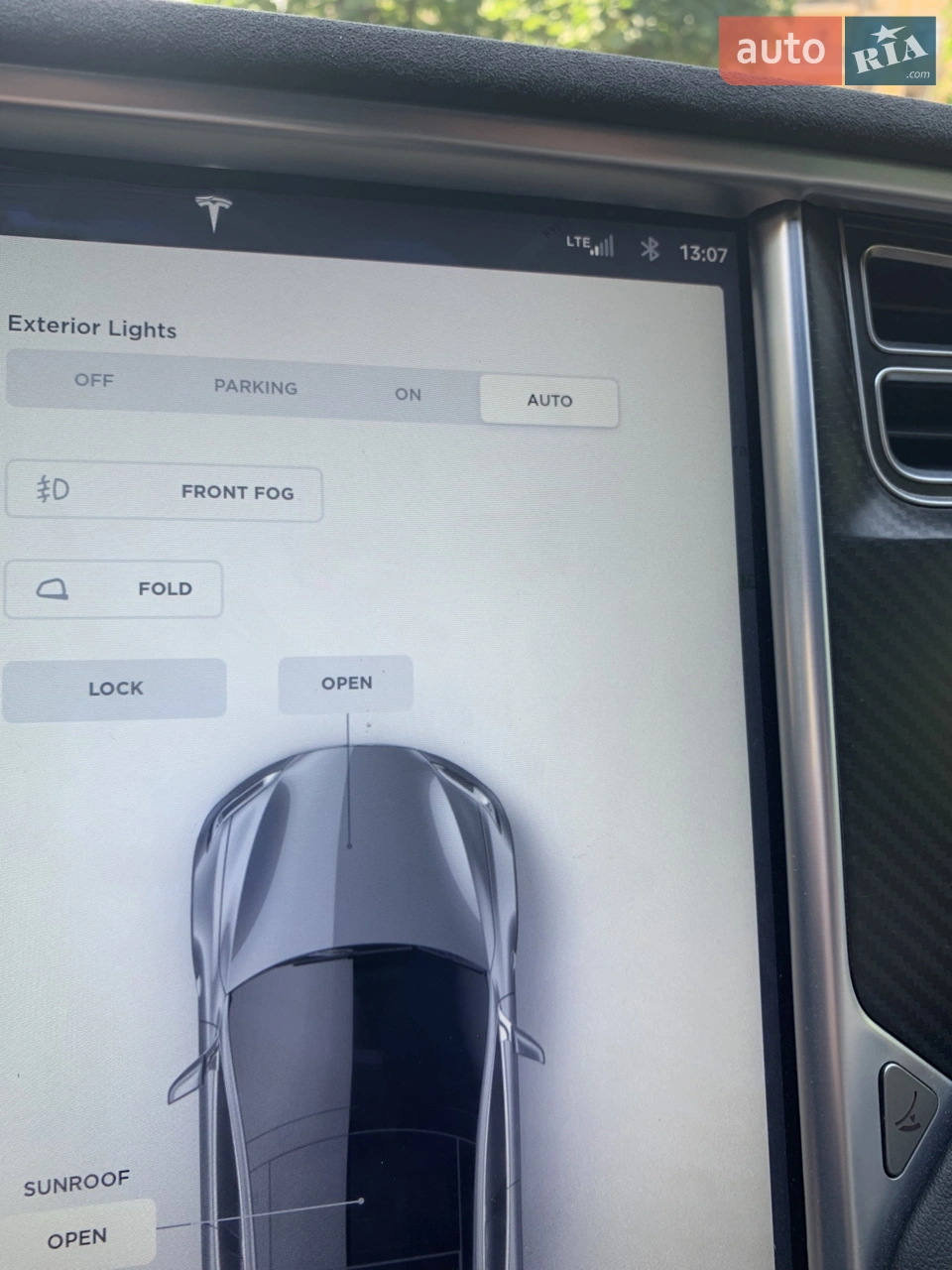 2015 Tesla Model S - мініатюра 16