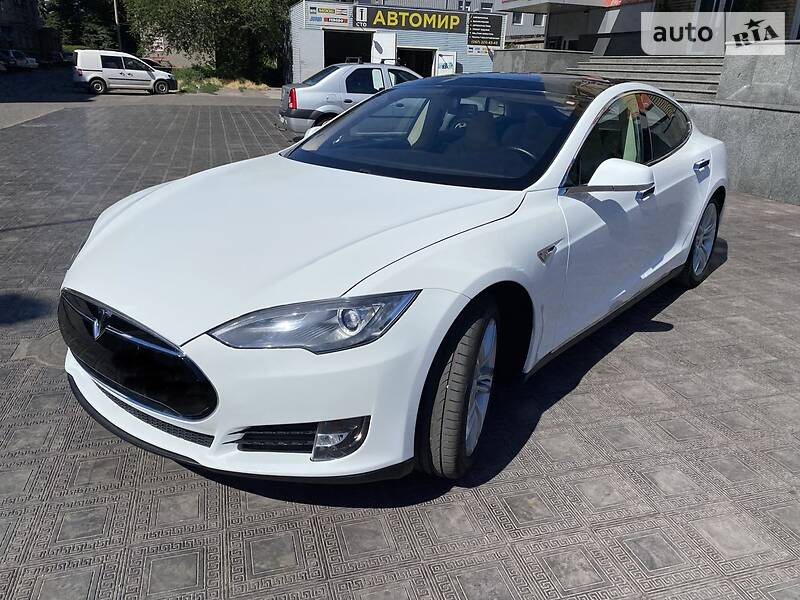 Седан Tesla Model S 2013 в Дніпрі фото 5 Седан Tesla Model S 2013 в Дніпрі