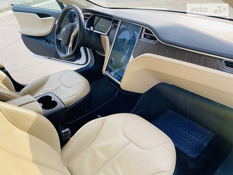 Седан Tesla Model S 2013 в Дніпрі фото 18 Седан Tesla Model S 2013 в Дніпрі