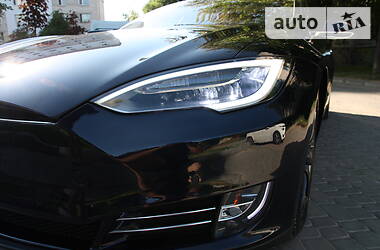 Хетчбек Tesla Model S 2014 в Вінниці