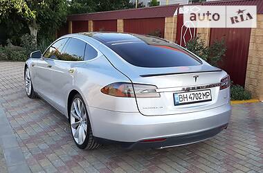 Хэтчбек Tesla Model S 2013 в Одессе