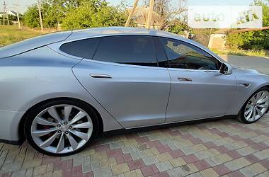 Хетчбек Tesla Model S 2013 в Одесі