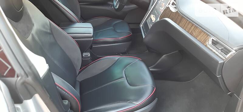 Хэтчбек Tesla Model S 2013 в Одессе