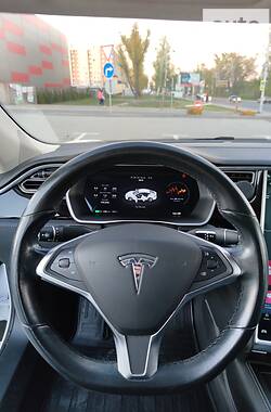 Лифтбек Tesla Model S 2014 в Киеве