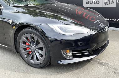 Хетчбек Tesla Model S 2017 в Києві