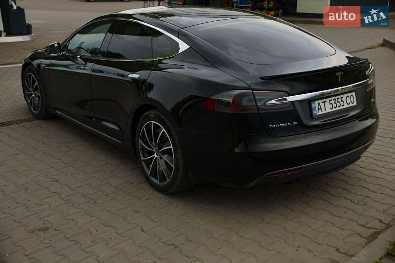 Хетчбек Tesla Model S 2015 в Коломиї