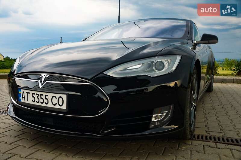 Хетчбек Tesla Model S 2015 в Коломиї