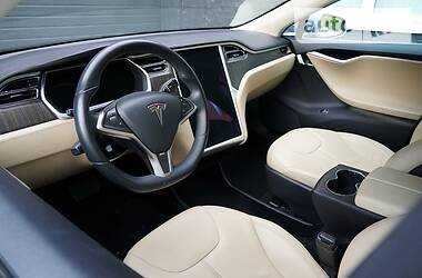 Седан Tesla Model S 2013 в Киеве