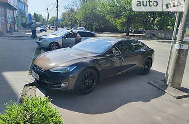 Лифтбек Tesla Model S 2014 в Николаеве
