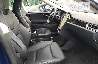 Ліфтбек Tesla Model S 2015 в 