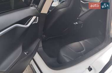 Лифтбек Tesla Model S 2014 в 