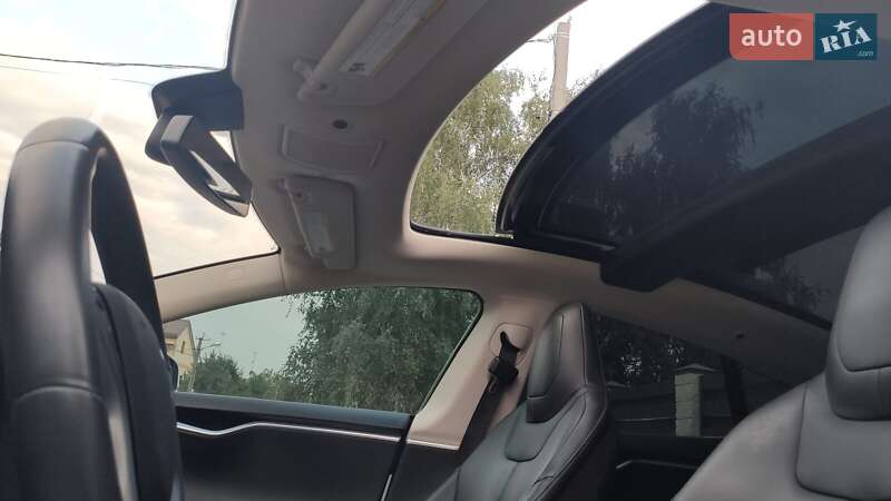 Ліфтбек Tesla Model S 2014 в Харкові фото 22 Ліфтбек Tesla Model S 2014 в Харкові
