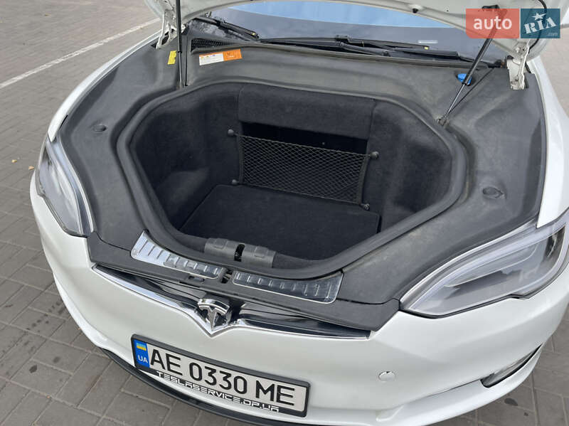 Лифтбек Tesla Model S 2013 в Днепре