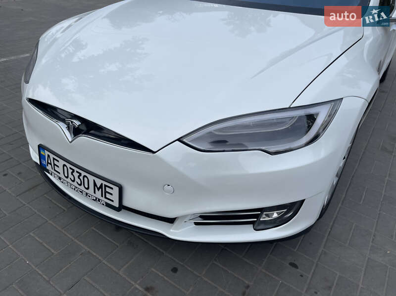 Лифтбек Tesla Model S 2013 в Днепре