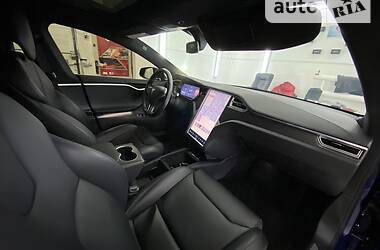 Ліфтбек Tesla Model S 2017 в Києві