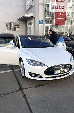 Седан Tesla Model S 2013 в Одессе