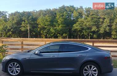 Лифтбек Tesla Model S 2014 в Киеве