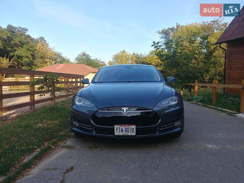 Ліфтбек Tesla Model S 2014 в Києві фото 5 Ліфтбек Tesla Model S 2014 в Києві