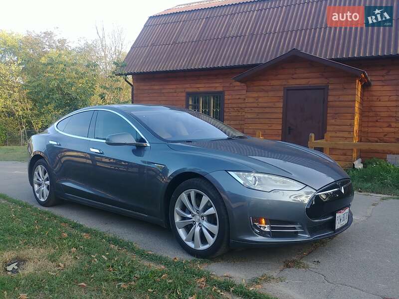 Ліфтбек Tesla Model S 2014 в Києві фото 7 Ліфтбек Tesla Model S 2014 в Києві