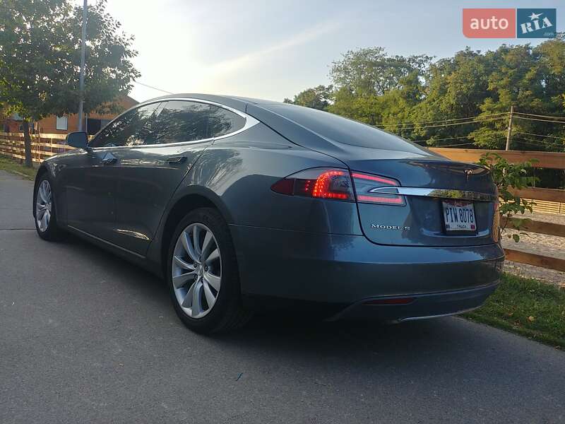 Ліфтбек Tesla Model S 2014 в Києві фото 12 Ліфтбек Tesla Model S 2014 в Києві