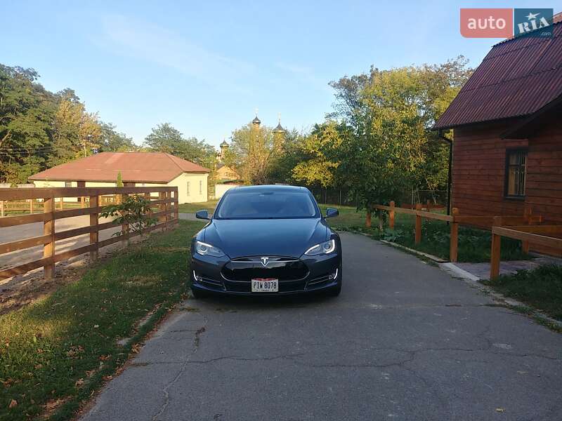 Ліфтбек Tesla Model S 2014 в Києві фото 13 Ліфтбек Tesla Model S 2014 в Києві