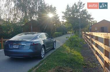 Ліфтбек Tesla Model S 2014 в Києві фото 17 Ліфтбек Tesla Model S 2014 в Києві