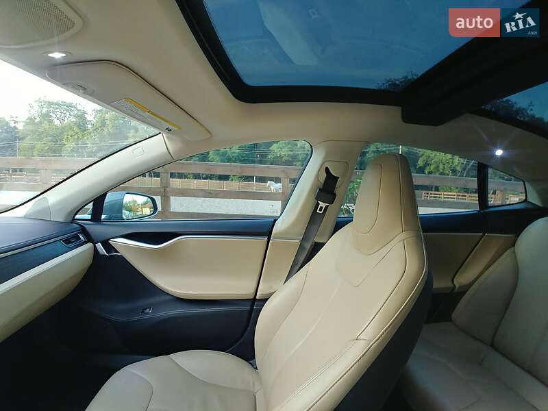 Ліфтбек Tesla Model S 2014 в Києві фото 19 Ліфтбек Tesla Model S 2014 в Києві