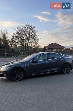 Седан Tesla Model S 2018 в Луцьку