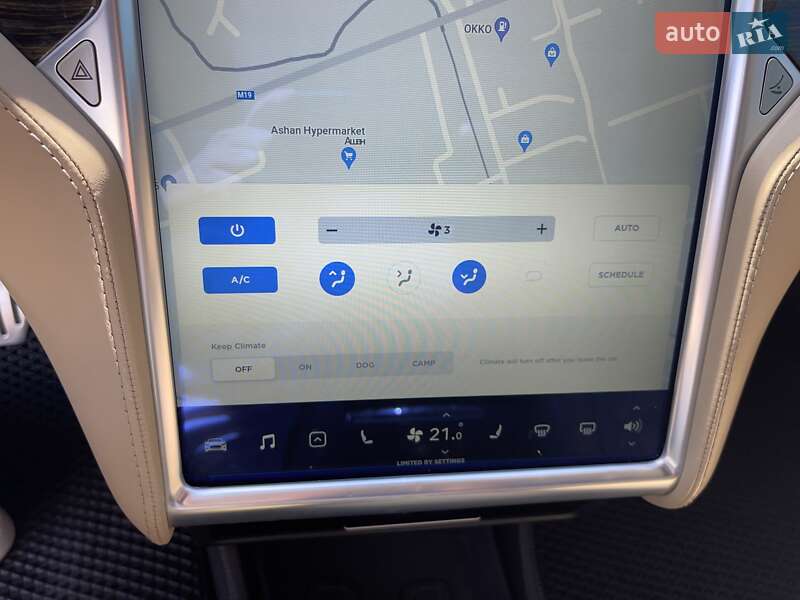 Лифтбек Tesla Model S 2014 в Черновцах