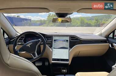 Лифтбек Tesla Model S 2014 в 