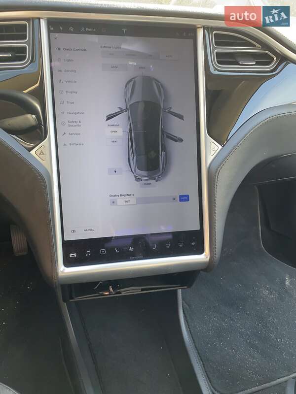 Ліфтбек Tesla Model S 2013 в Києві