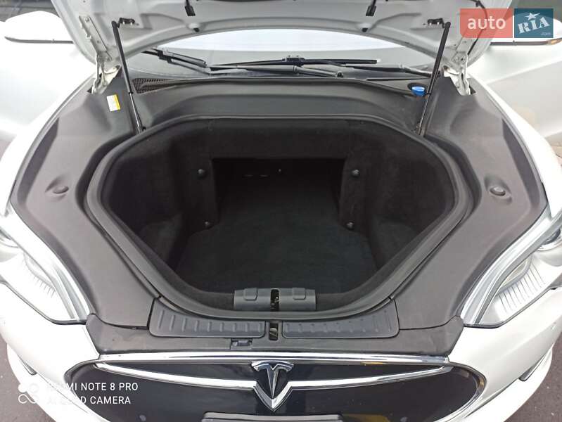 Лифтбек Tesla Model S 2013 в Хмельницком
