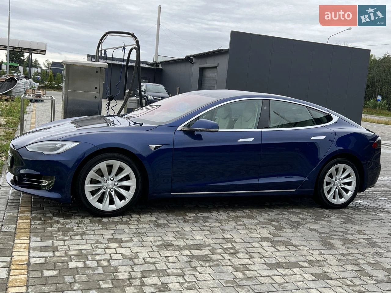2017 Tesla Model S - мініатюра 14