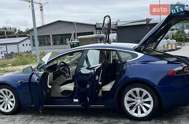 Ліфтбек Tesla Model S 2018 в Львові