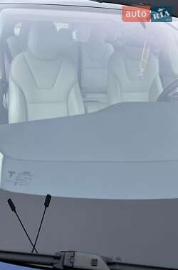 Ліфтбек Tesla Model S 2018 в Львові