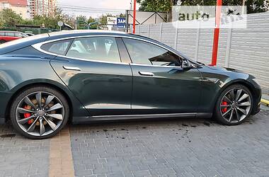 Седан Tesla Model S 2014 в Одессе