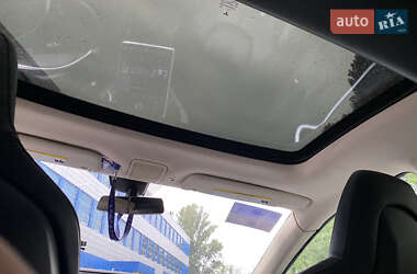 Хэтчбек Tesla Model S 2014 в Киеве