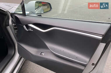 Хэтчбек Tesla Model S 2014 в Киеве