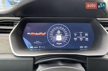 Хэтчбек Tesla Model S 2014 в 