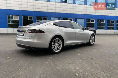 Хэтчбек Tesla Model S 2014 в Киеве
